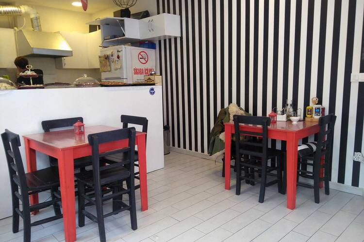 Eflatun Yemekleri Cafe Kozyatagi Merkez Istanbul